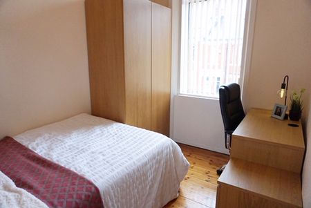 Simonside Terrace - Photo 5