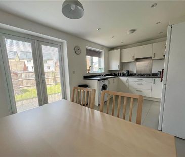 3 bedroom semi-detached house to rent - Photo 5