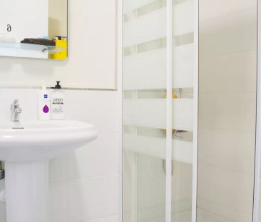 4-bedroom apartment for rent in Ciudad Jardín, Madrid - Foto 5