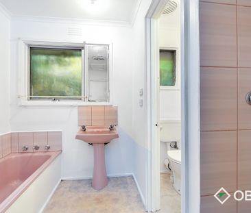 Renovated 3 bedroom in Frankston High School Zone - Photo 3