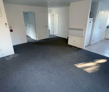 5 Bedroom Studio on York Place for 2026 - Photo 3