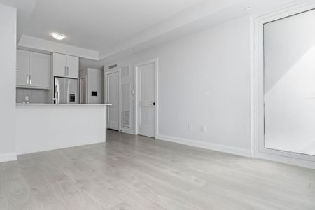 For Lease - 3220 William Coltson Avenue Unit# 408, Oakville, Ontario - Photo 2