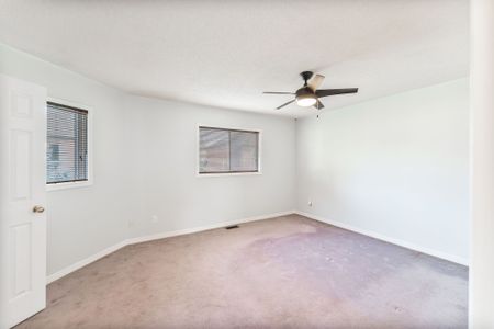 For Lease - 36 Bowler Street, Aurora, Ontario - Photo 5