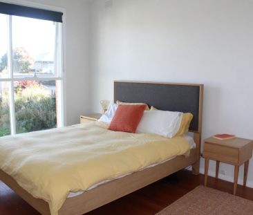 Neat and Tidy Home in the Heart of Bell Park - Photo 2