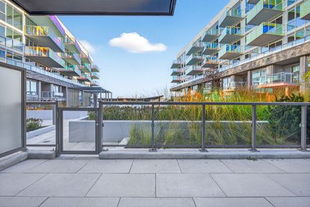 For Lease - 333 Sunseeker Avenue Unit# 142, Innisfil, Ontario - Photo 4