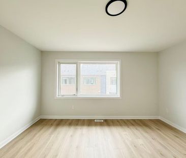 For Lease - 701 Glenroy Gilbert Drive Unit# # 19, Barrhaven, Ontario - Photo 4