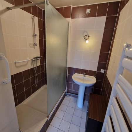 Location Appartement 2 pièces 41m² PAU 64000 - Photo 4