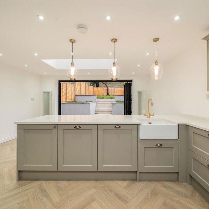 5 bedroom house to rent - Photo 1