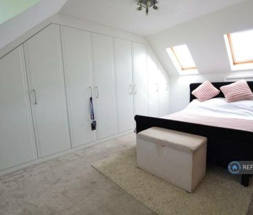 3 bedroom semi-detached house to rent - Photo 6