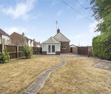 A two bedroom detached bungalow situated at the end of a cul-de-sac. - Photo 5