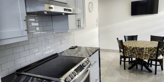 5 Et Demi Meublé à Louer - Photo 3