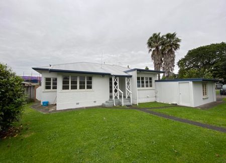 Central & Cosy - Photo 4