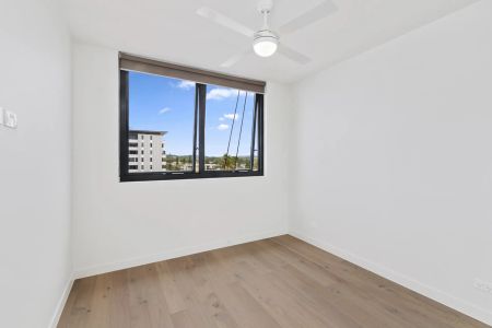 Beautiful beachside apartment - Photo 2