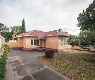 Spacious Family Home with Large Rear Yard - Photo 1