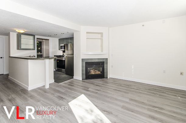 Townhouse in Downtown Vancouver, BC - Photo 1