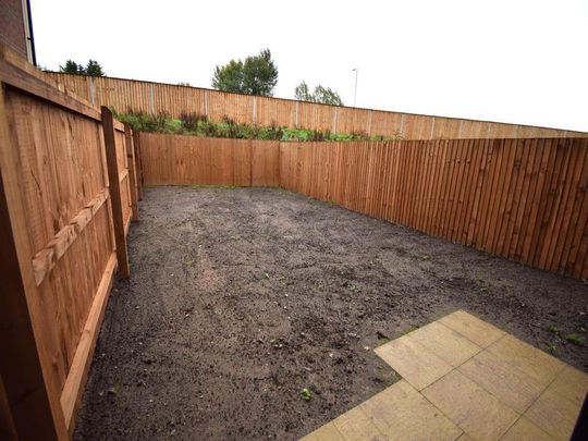 3 bedroom semi-detached house to rent - Photo 1