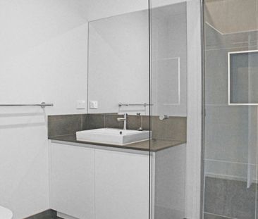 ELEGANT NEW HOME - Photo 6