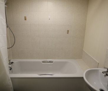 2 Bed Flat, Breckhill Road, NG3 - Photo 6