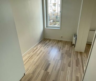 Safirgatan 17, Barkarbystaden - Photo 1