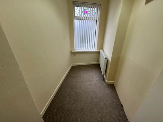 Kershaw Street, Royton - Photo 1