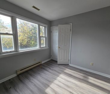 For Lease - 129 King Street Unit# 1, Clarington, Ontario - Photo 1