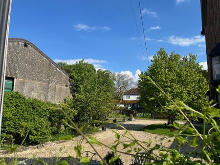 2 bedroom barn conversion to rent - Photo 5