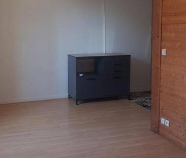 Location appartement t2 35 m² à Villefranche-de-Rouergue (12200) - Photo 2