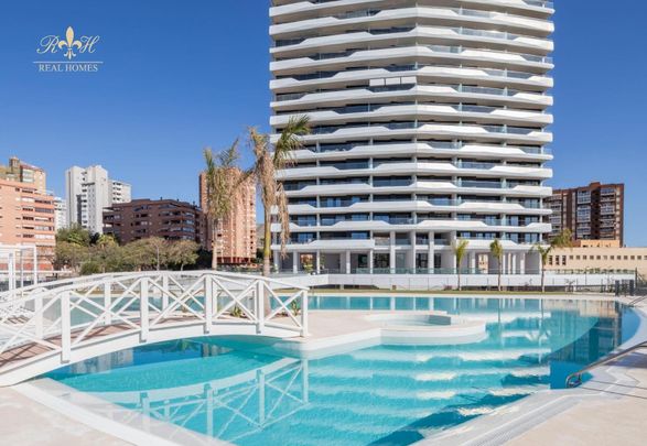 ALQUILER DE LARGA TEMPORADA: PISO DE 3 DORMITORIOS EN BENIDORM BEACH - Photo 1