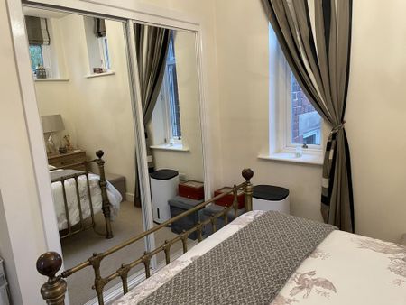 2 bedroom apartment to rent - Photo 3