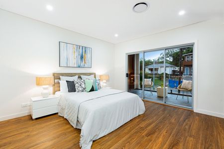 LUXURIOUS LIVING - Photo 3