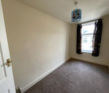 3 bedroom apartment to rent - Photo 3