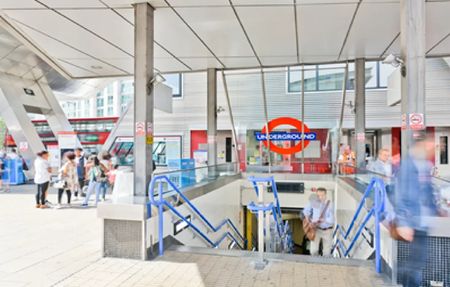 1 Bed Flat, St George Wharf, SW8 - Photo 5