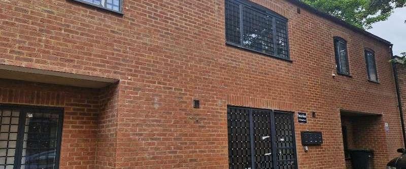 Chequers Lane, Wellingborough, Northants, NN8 - Photo 1