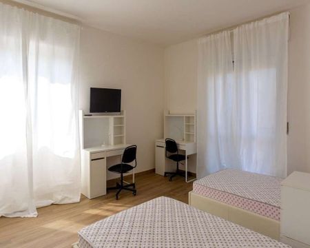 Viale San Gimignano, Milan, Lombardy 20146 - Photo 2