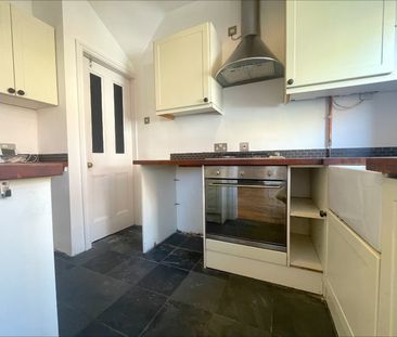 2 bedroom house to rent - Photo 2