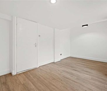 Scrubs Lane, London, NW10 - Photo 3