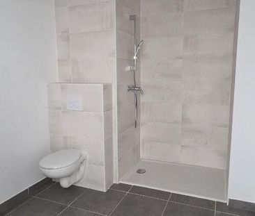 location Appartement T2 DE 38.9m² À LA SEYNE SUR MER - Photo 2