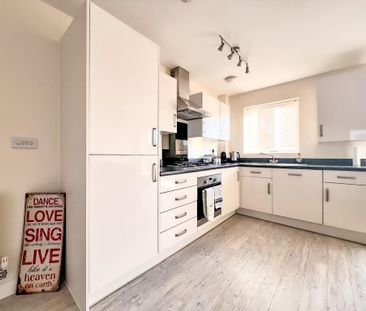 2 bedroom apartment to rent - Photo 4