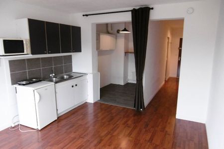 Location Appartement 1 pièce 32m² ROUEN 76000 - Photo 2