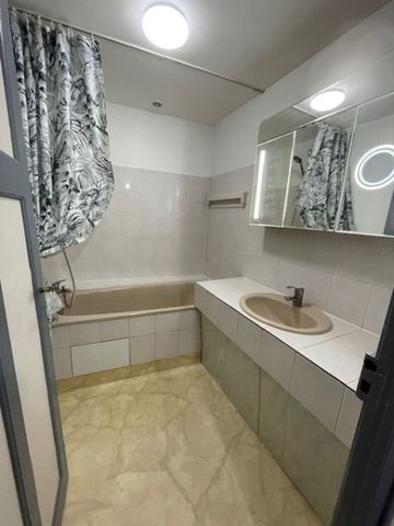 EMPLACEMENT ET SURFACE EXCEPTIONNELS ! - Photo 5