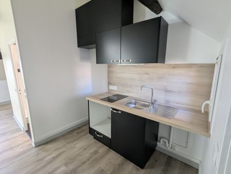 Location Appartement 1 pièce 22m² FONTAINEBLEAU 77300 - Photo 2