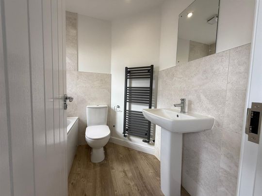 3 Bedroom House To Rent - Photo 1