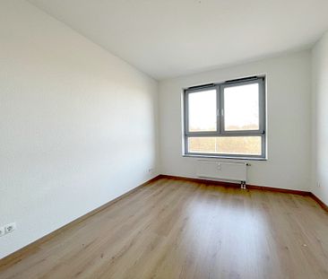 Großzügige & helle 3-Zimmer-Wohnung mit sonnigem Balkon in zentrumsnaher Lage - Photo 4