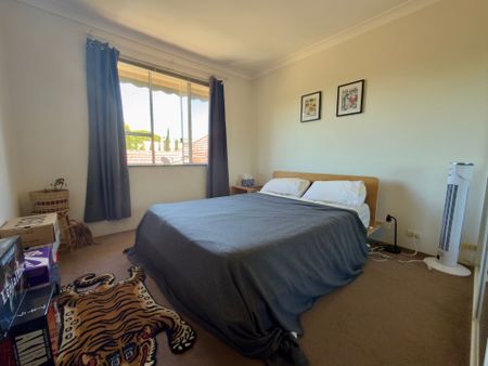 One Bedroom Apartment with Modern Kitchen - Photo 5