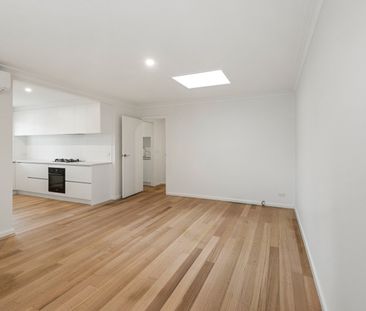 Stunning renovated 2 bedroom home in prime Mentone location - UNFUR... - Photo 1