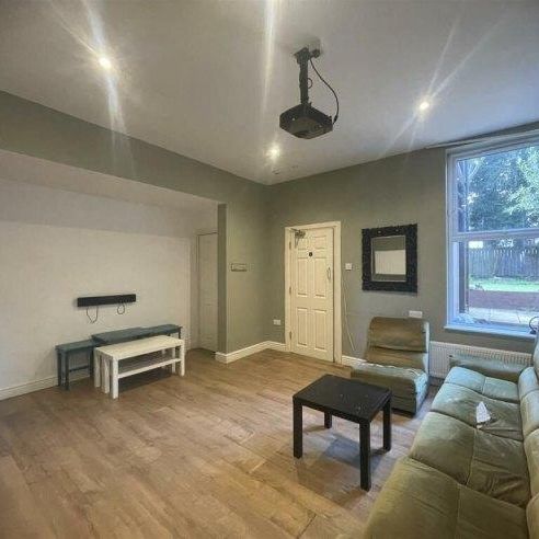 6 bedroom house share to rent - Photo 1