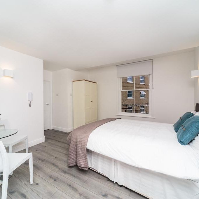 Studio to rent - Photo 1