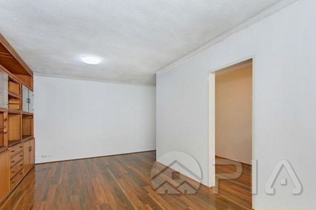 Affordable 2 bedroom unit in the heart of Parramatta - Photo 4