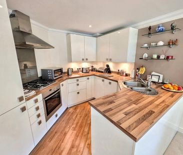 2 bedroom flat to rent - Photo 5