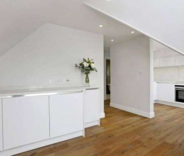 Forming part of this impressive development, this light and bright ... - Photo 5